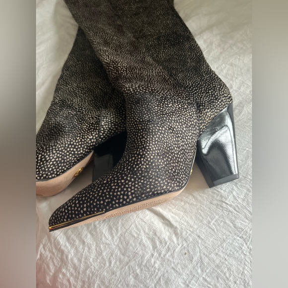 Tory Burch $628 Lila Calf Hair Knee High Heeled Boots Made in Brazil size 6 - Picture 11 of 13